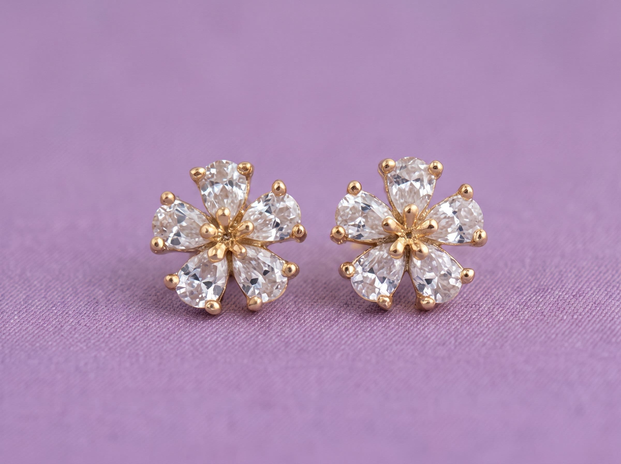 Flower CZ Teardrop Nose Stud